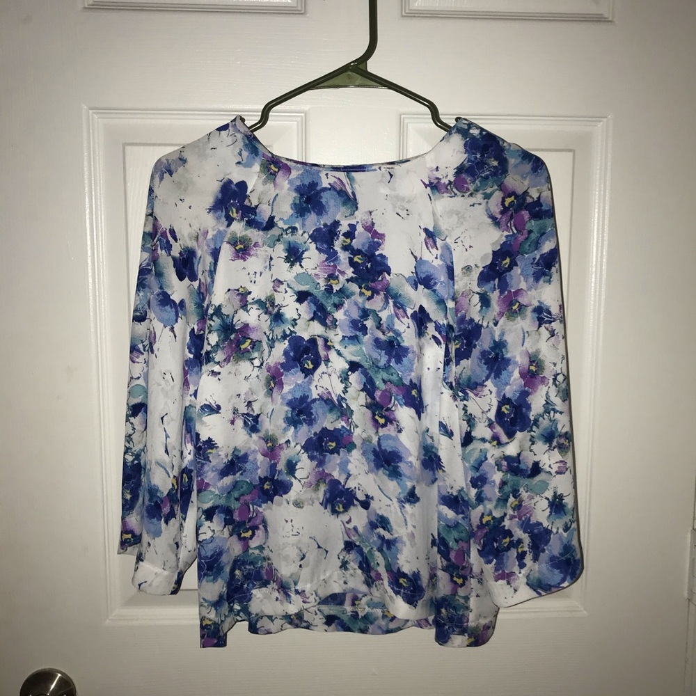 Floral patterned business casual top